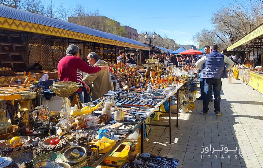 shopping in the street market of Vernissage Yerevan